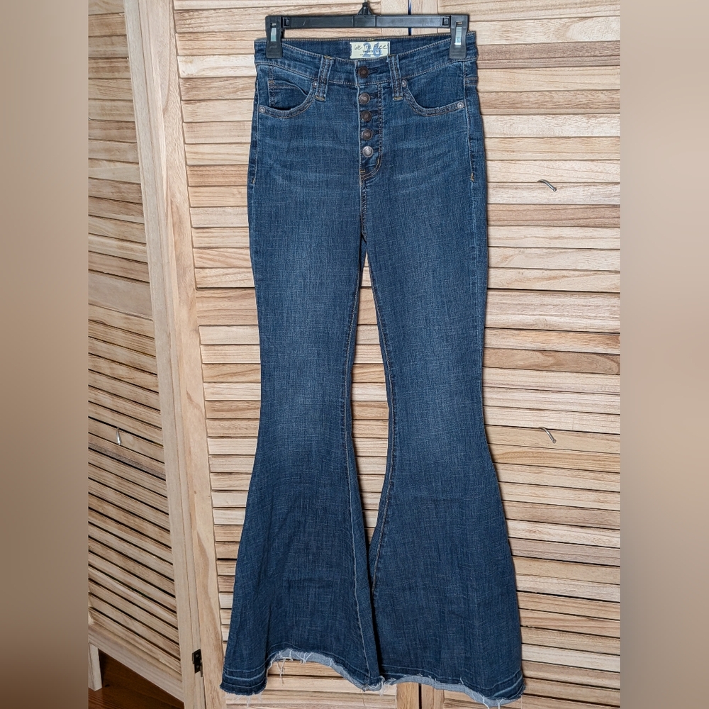 We The Free Irreplaceable Flare Jeans High Rise Button Fly Bell Bottom Denim - Picture 2 of 6